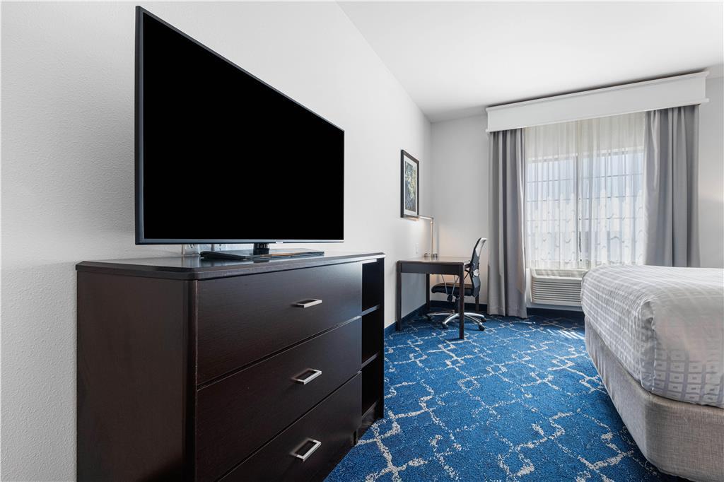Best Western Plus New Richmond Inn & Suites Room photo