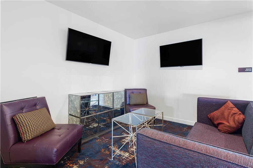 Best Western Plus New Richmond Inn & Suites Interior photo